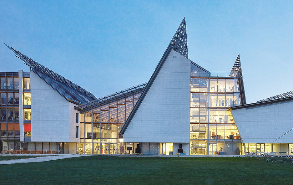 TISSU SATINÉ 5501 AU MUSEÉ MUSE